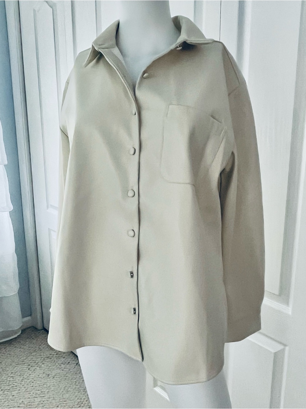 Kirious Oversized Cream Faux Leather Button-Up Shirt Shacket Covered Buttons S